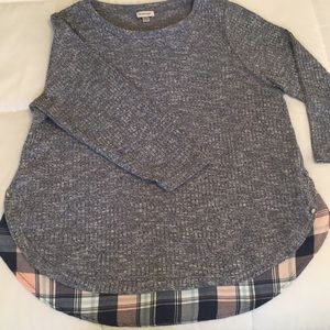 AVENUE marled blue and plaid top